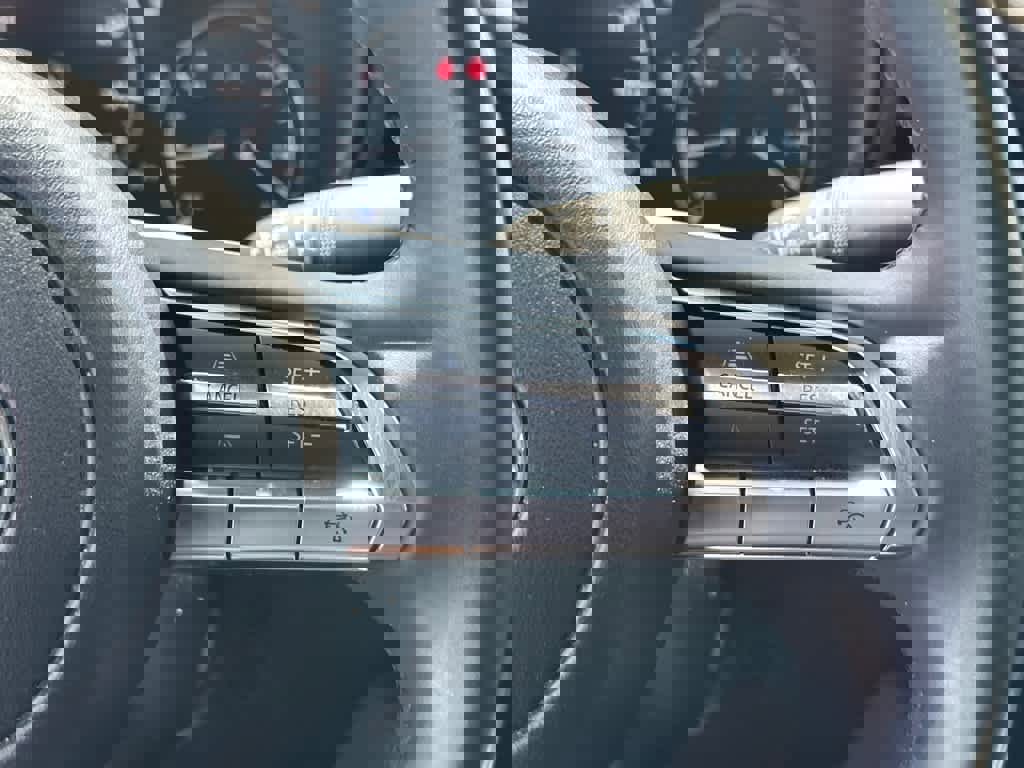 Used 2023 MAZDA MAZDA3 s image 21