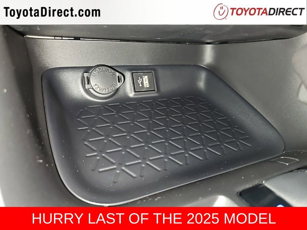 New 2025 Toyota RAV4 XLE image 12