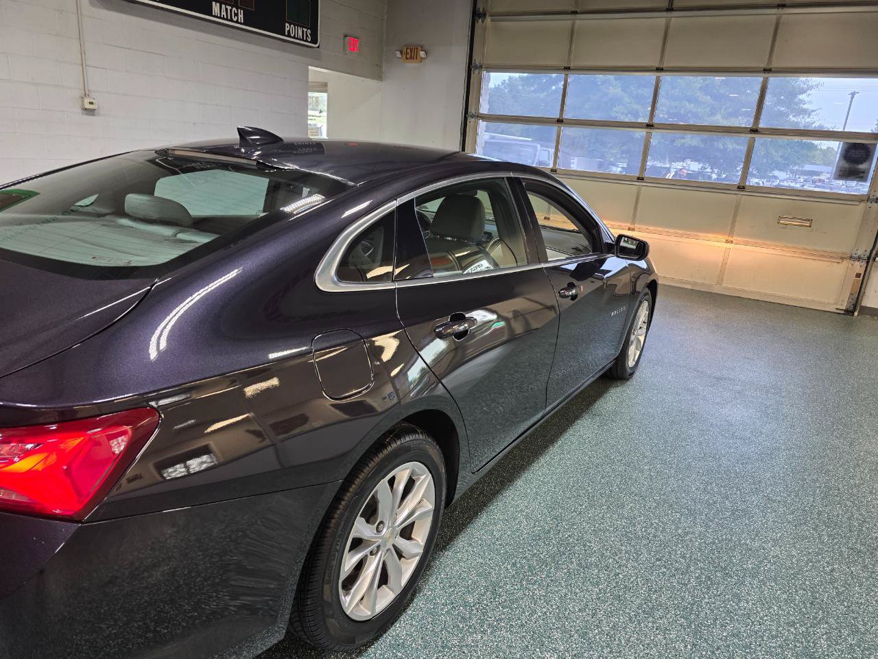 Used 2022 Chevrolet Malibu LT FWD image 7