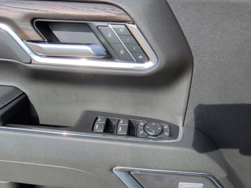 New 2026 GMC Sierra 1500 SLT image 12
