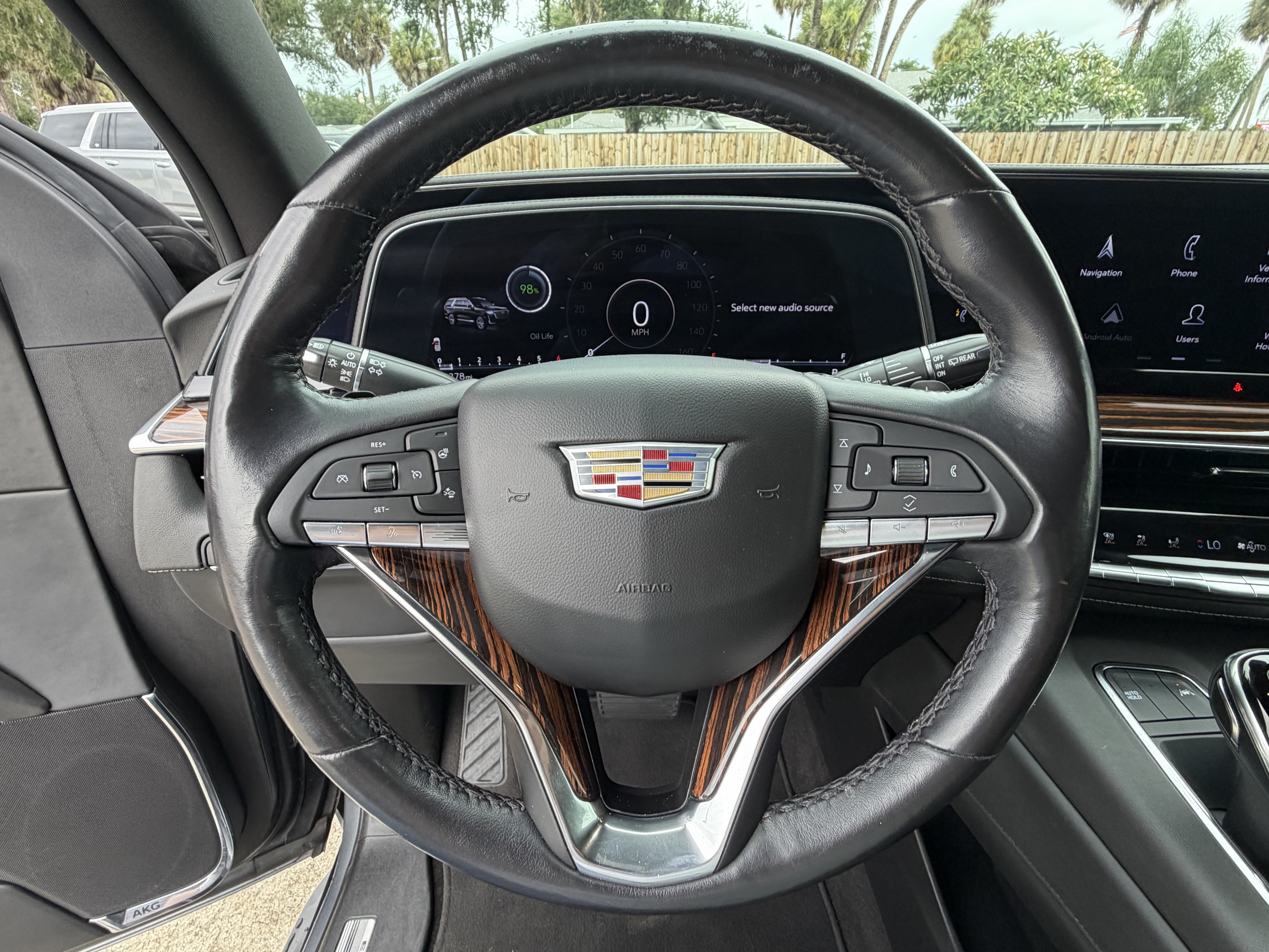 Used 2022 Cadillac Escalade ESV Luxury AWD/4WD image 27
