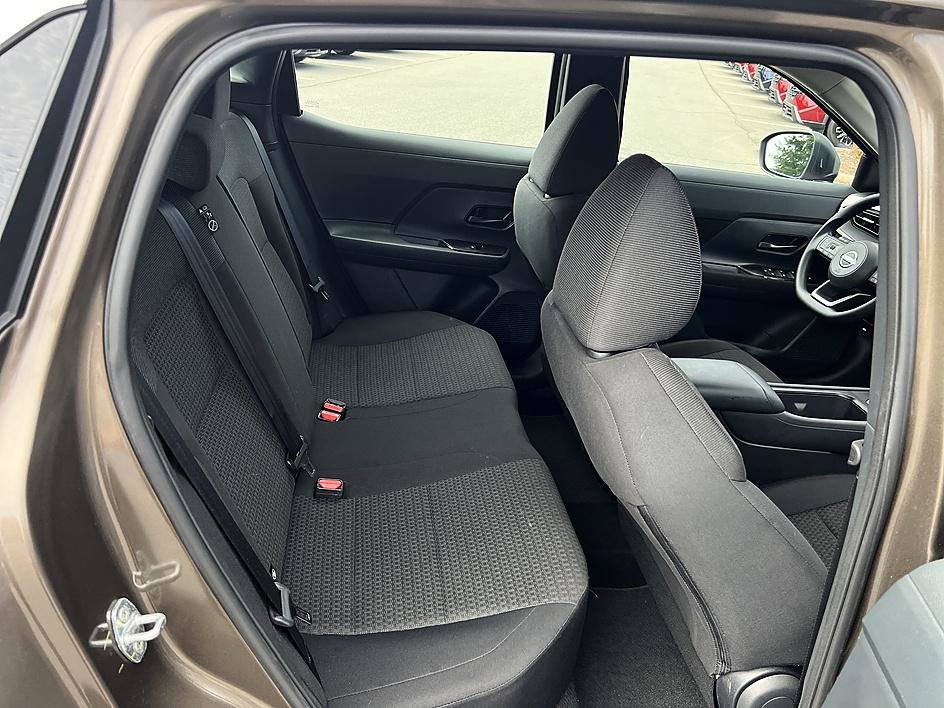 Certified 2025 Nissan Kicks S AWD/4WD image 16