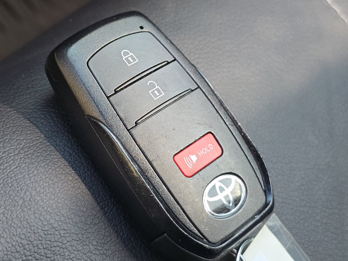 Used 2024 Toyota Corolla XSE FWD image 36