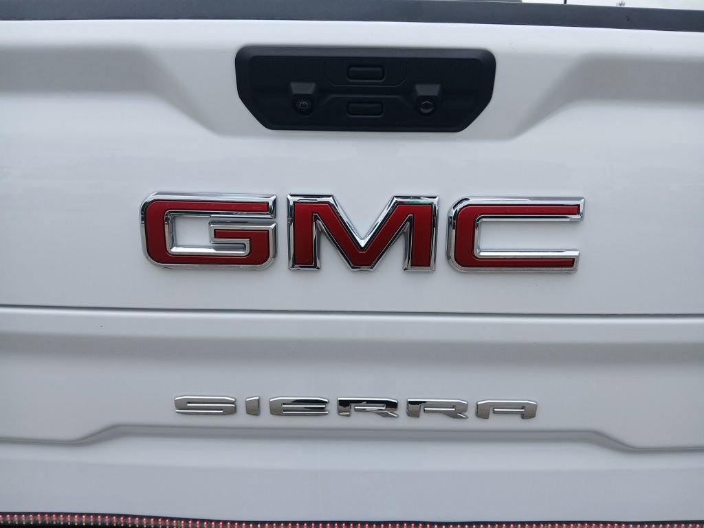 Used 2024 GMC Sierra 1500 SLT w/ SLT Premium Plus Package AWD/4WD image 10