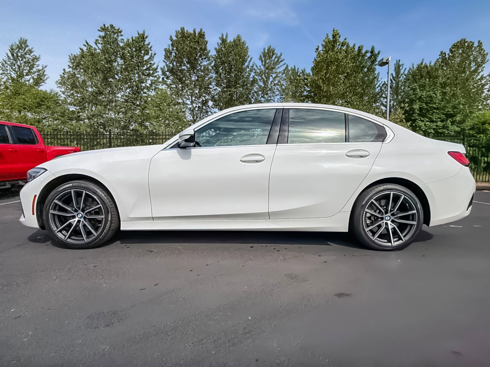 Used 2021 BMW 330i xDrive Sedan AWD/4WD image 7