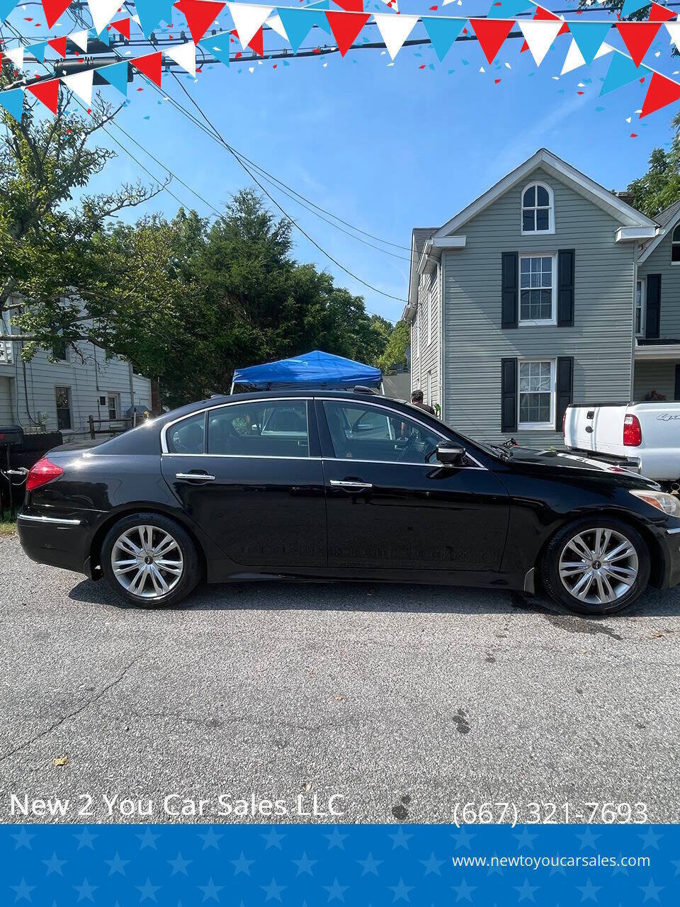 Used 2013 Hyundai Genesis 3.8 w/ Premium Pkg RWD image 1