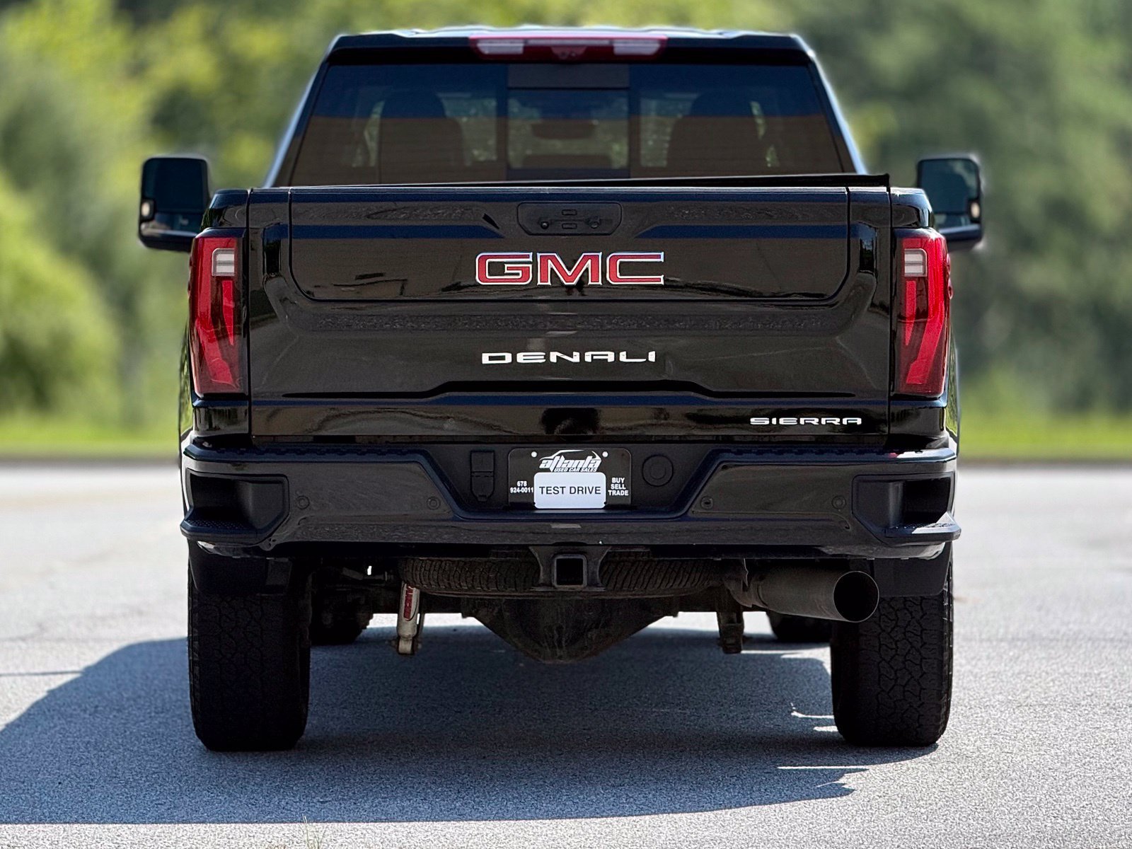 Used 2025 GMC Sierra 2500 Denali w/ Denali Reserve Package AWD/4WD image 6