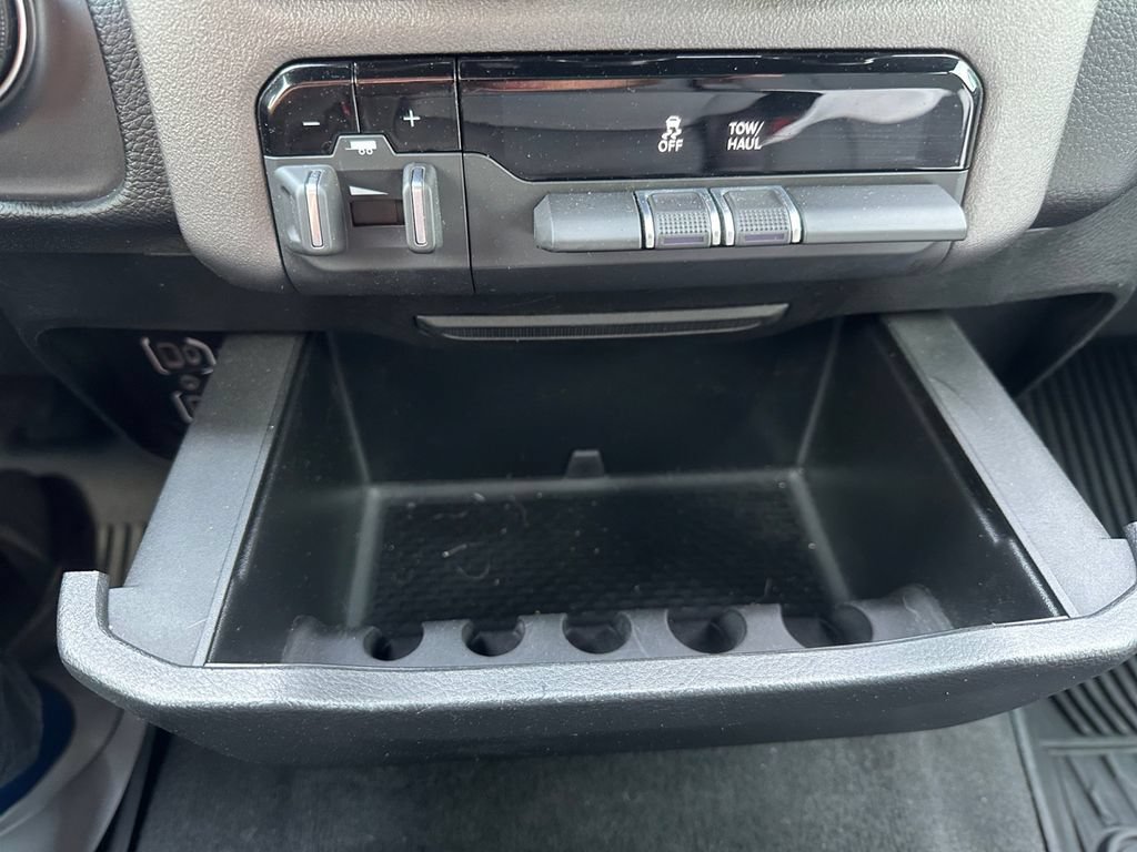 Used 2021 RAM 1500 Big Horn AWD/4WD image 36