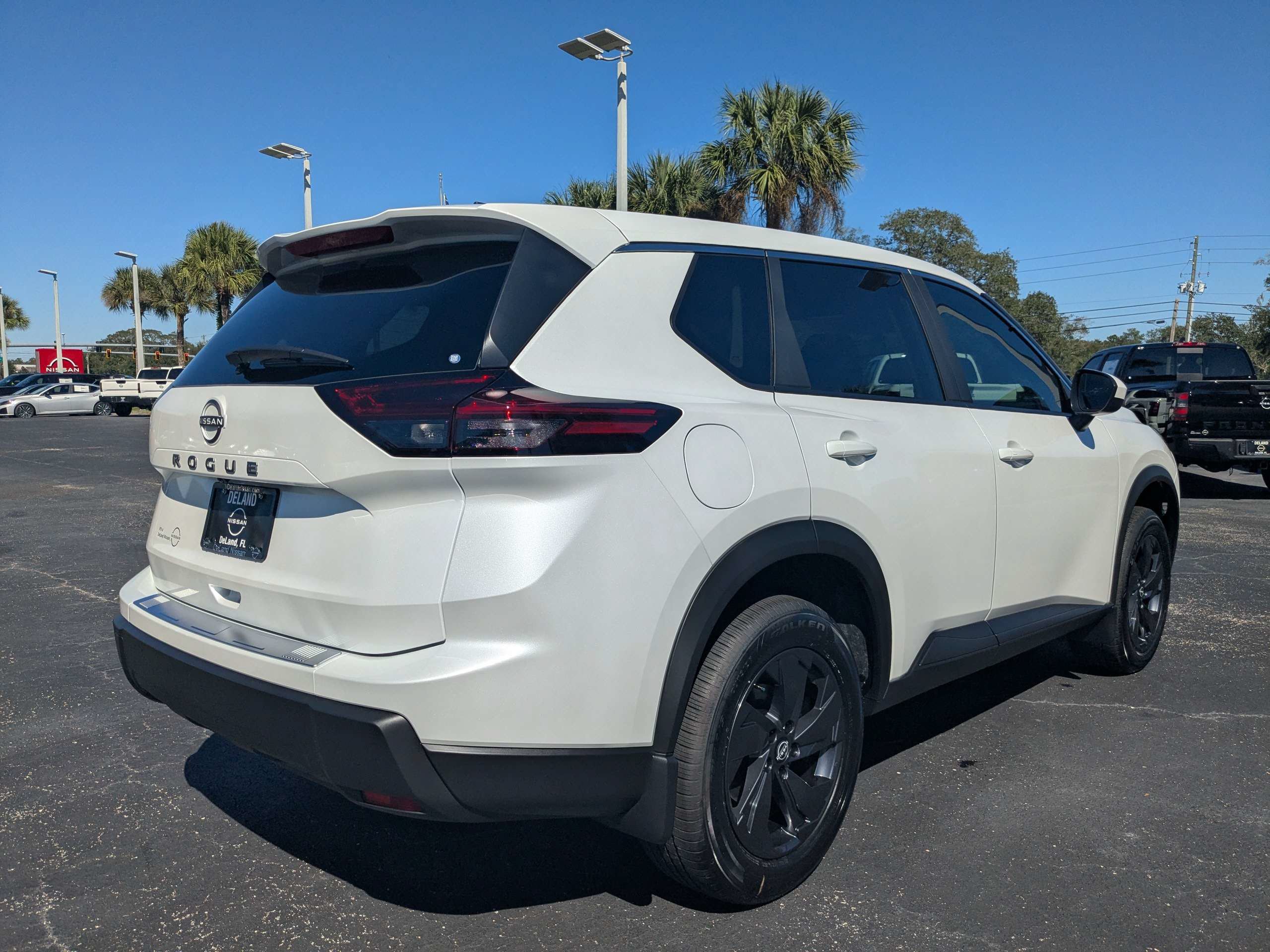 New 2026 Nissan Rogue SV FWD image 4