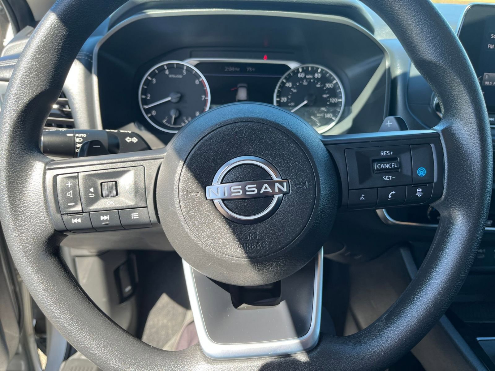 Used 2024 Nissan Rogue SV image 23