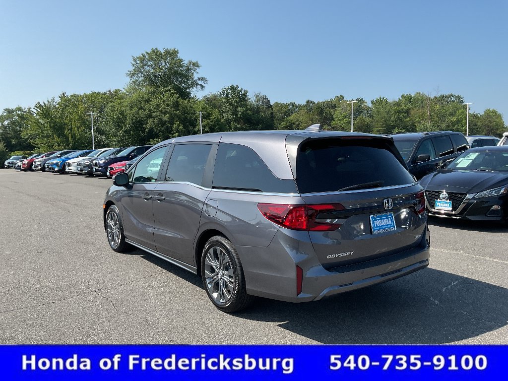 Certified 2026 Honda Odyssey Touring image 3