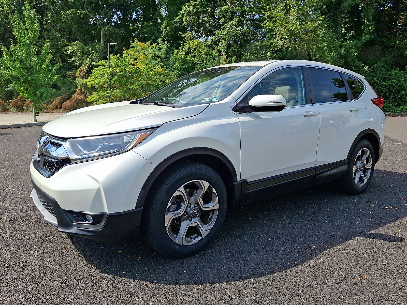 Used 2018 Honda CR-V EX image 3
