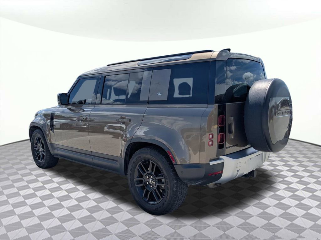 Used 2021 Land Rover Defender 110 S image 5