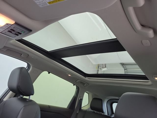 Used 2023 Nissan Rogue SV w/ SV Premium B Package FWD image 19