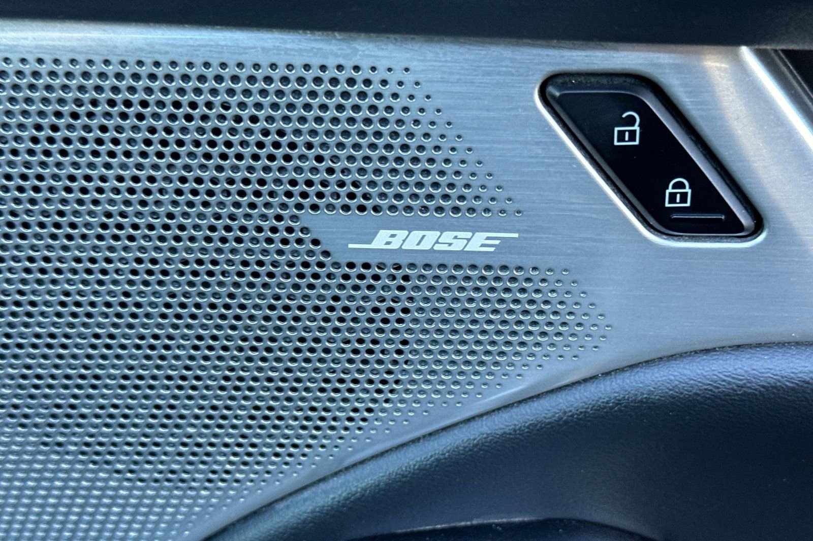 Used 2025 MAZDA MAZDA3 2.5 S Hatchback w/ Premium Pkg image 42