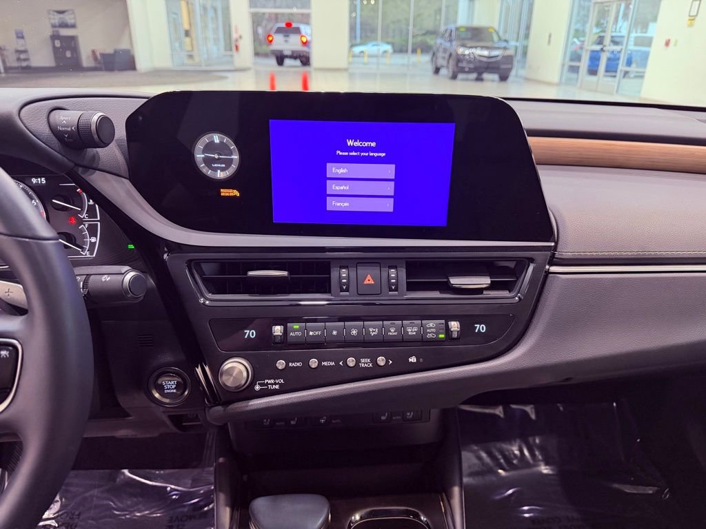 Certified 2025 Lexus ES 350 w/ Premium Package image 22
