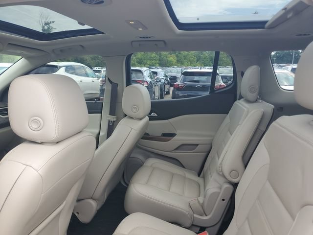 Certified 2019 GMC Acadia Denali w/ Technology Package AWD/4WD image 10