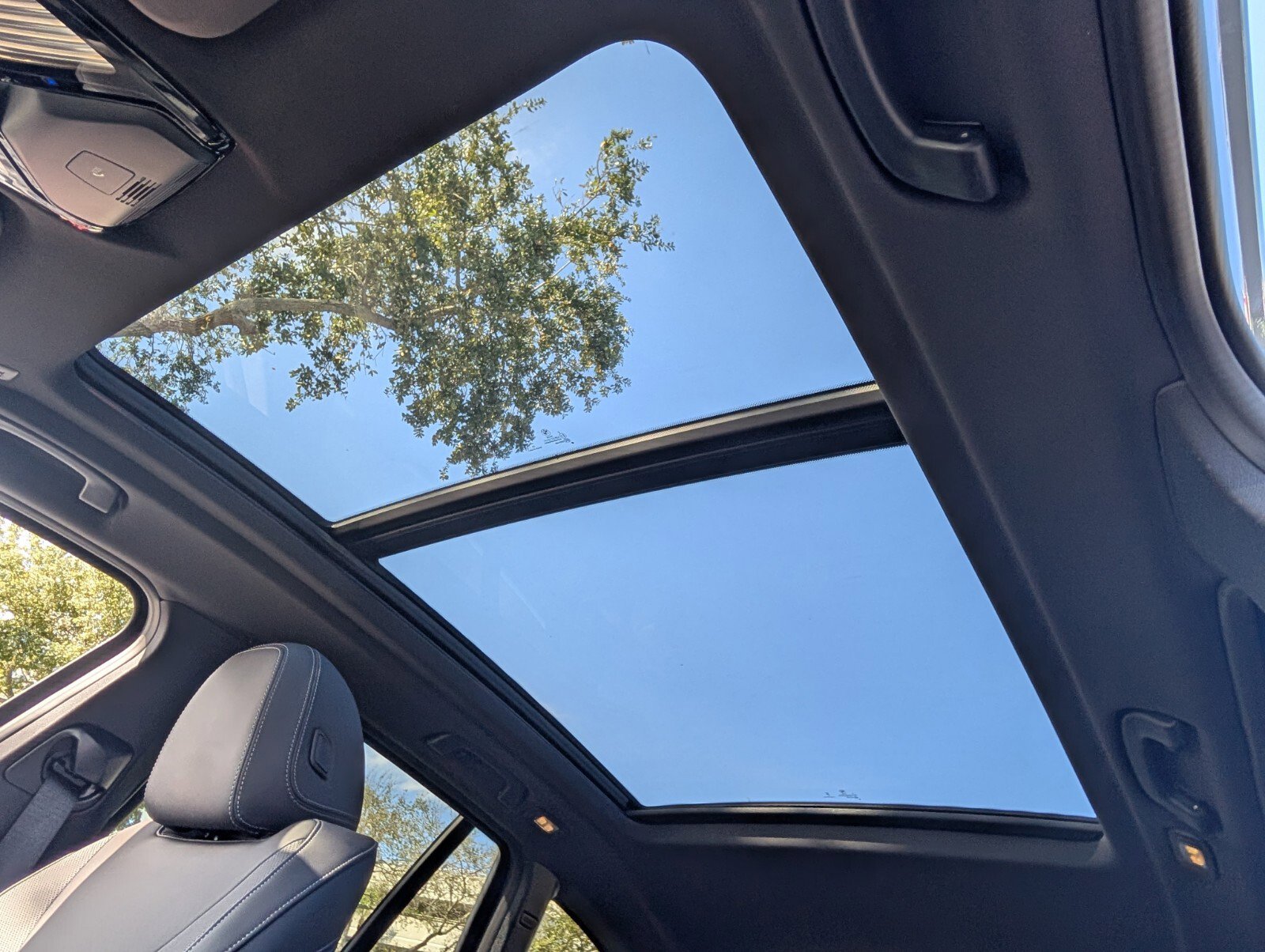 Used 2024 BMW X3 sDrive30i w/ Premium Package w/ZPA image 25