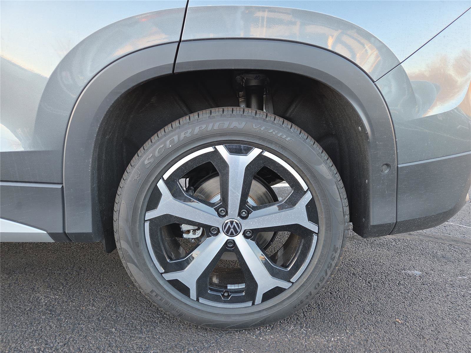 New 2026 Volkswagen Tiguan SE AWD/4WD image 10