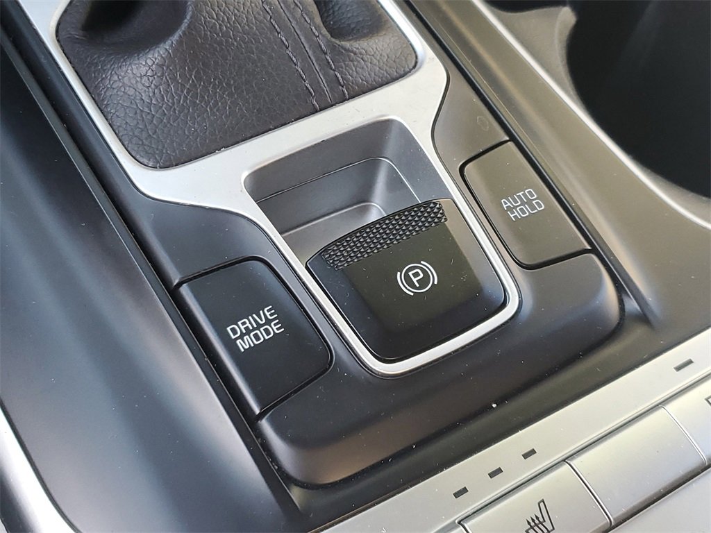 Certified 2023 Kia Carnival LX image 23