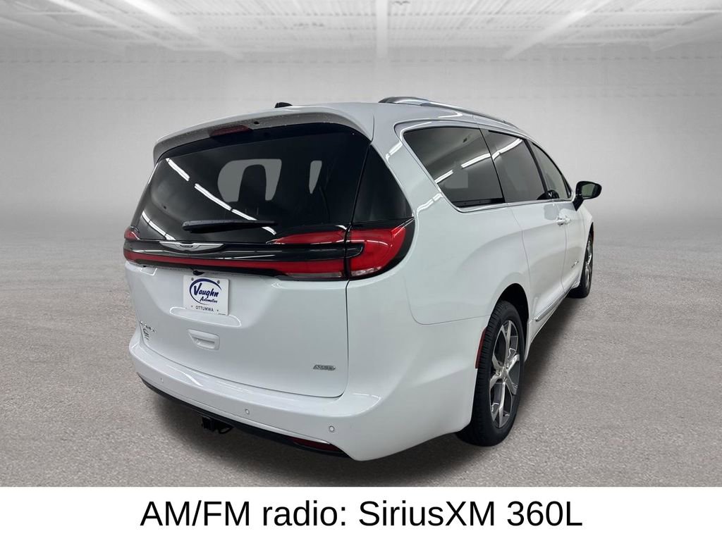 New 2026 Chrysler Pacifica Pinnacle image 11