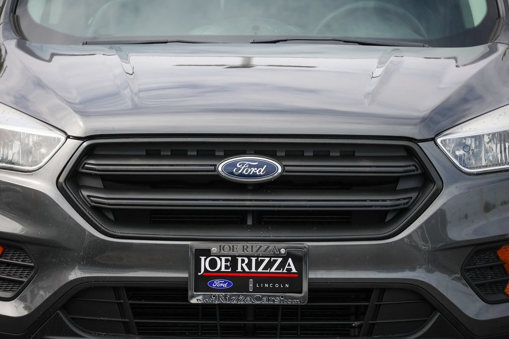 Used 2017 Ford Escape SE w/ SE Sport Appearance Package FWD image 14
