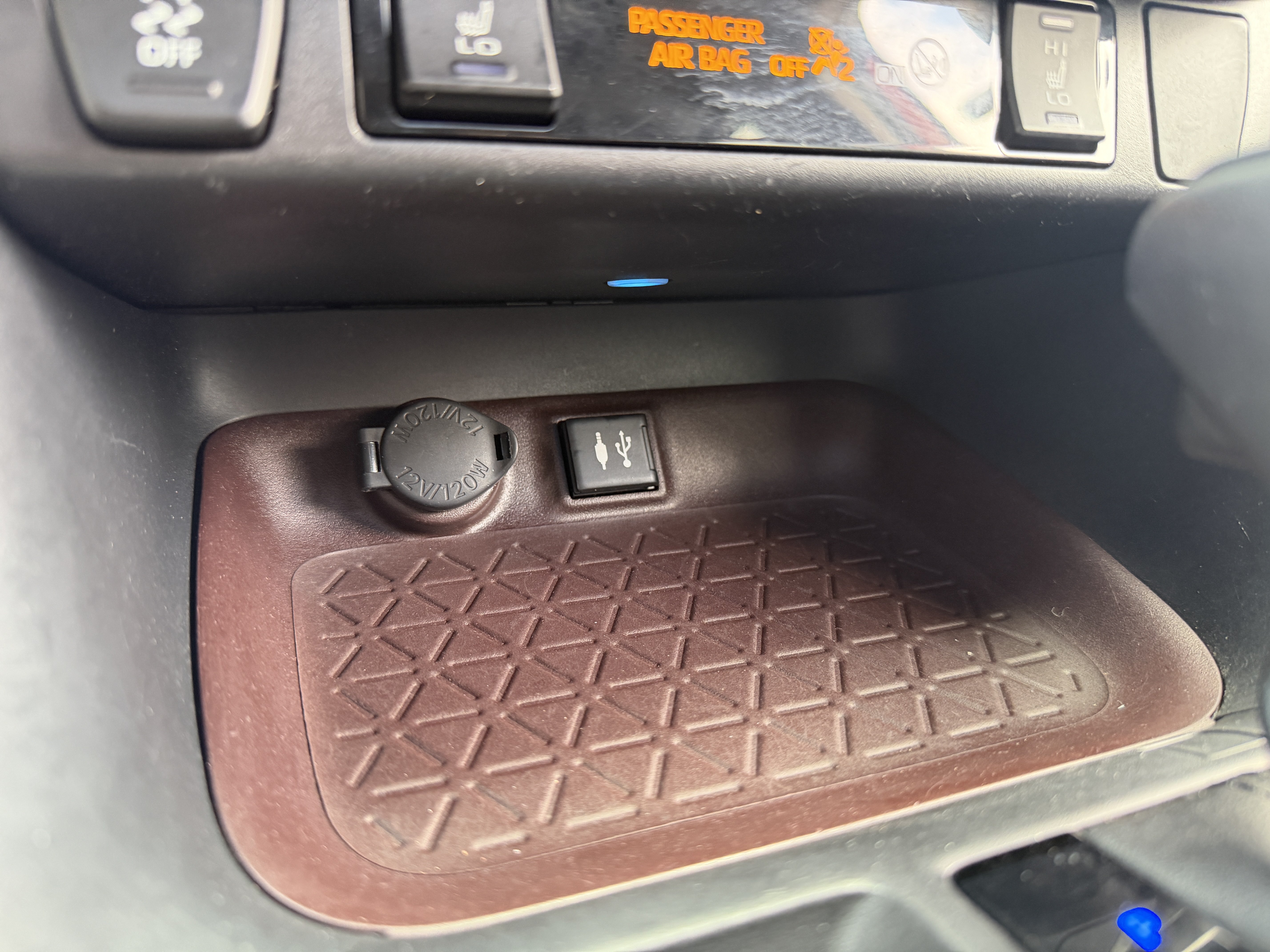 Used 2019 Toyota RAV4 Limited w/ All Weather Liner Package AWD/4WD image 42