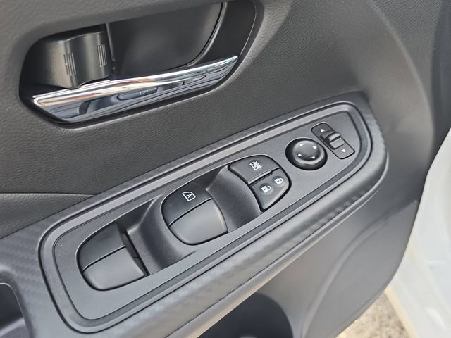 New 2025 Nissan Versa SV w/ Trunk Package FWD image 19