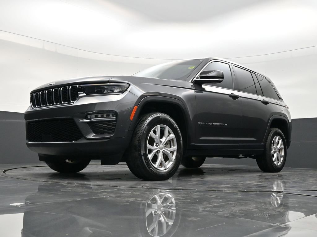 Used 2023 Jeep Grand Cherokee Limited image 20
