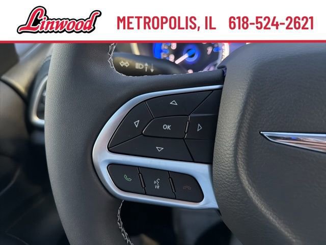 New 2026 Chrysler Pacifica Select FWD image 18
