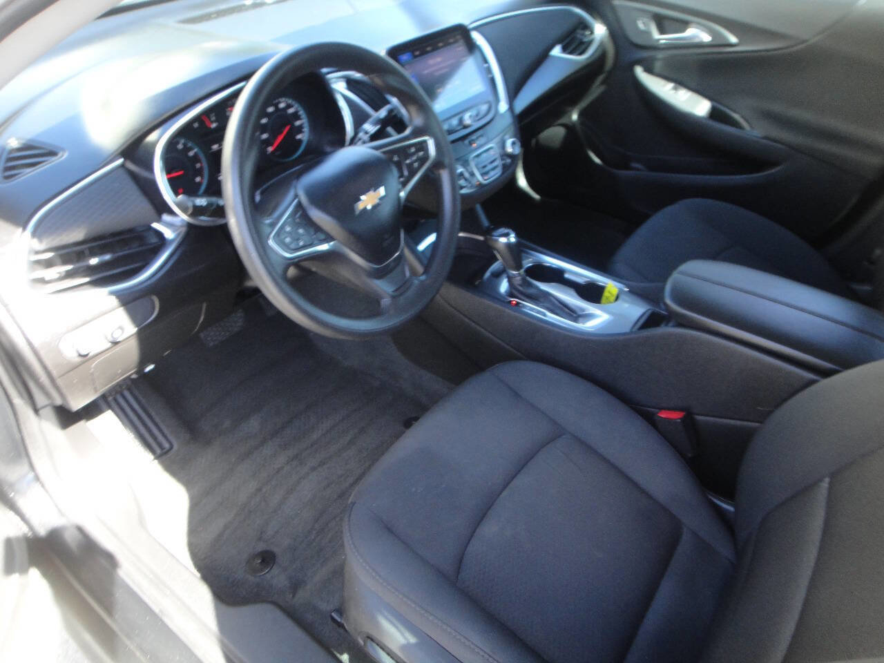 Used 2020 Chevrolet Malibu LT FWD image 7