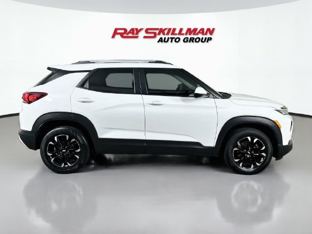 Used 2022 Chevrolet TrailBlazer LT w/ Convenience Package AWD/4WD image 8