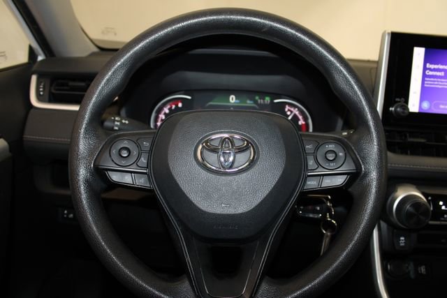 Used 2024 Toyota RAV4 LE image 21
