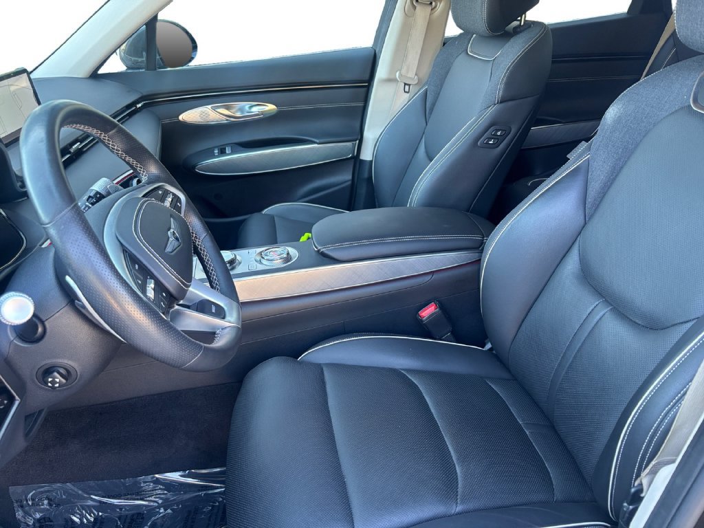 Used 2025 Genesis Electrified GV70 AWD/4WD image 10