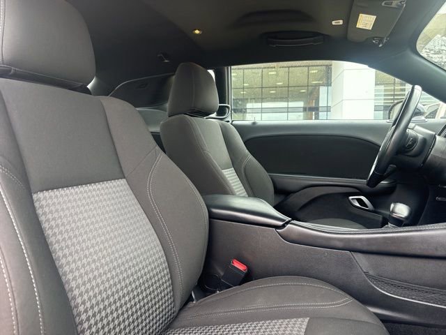 Used 2023 Dodge Challenger SXT RWD image 22