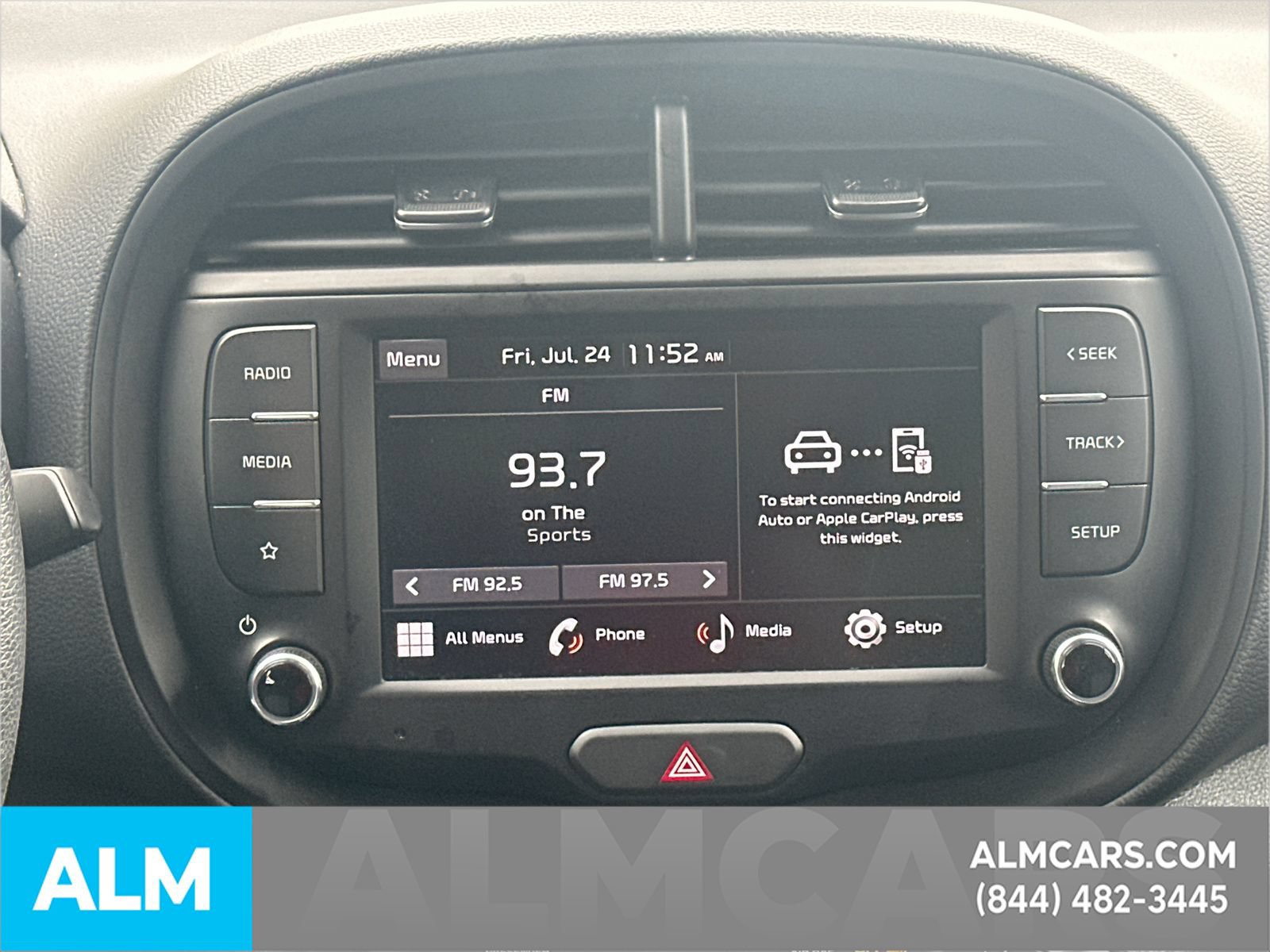 Used 2025 Kia Soul LX w/ LX Technology Package FWD image 31
