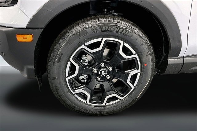 New 2026 Ford Bronco Sport Outer Banks w/ Outer Banks Tech Package+ image 13