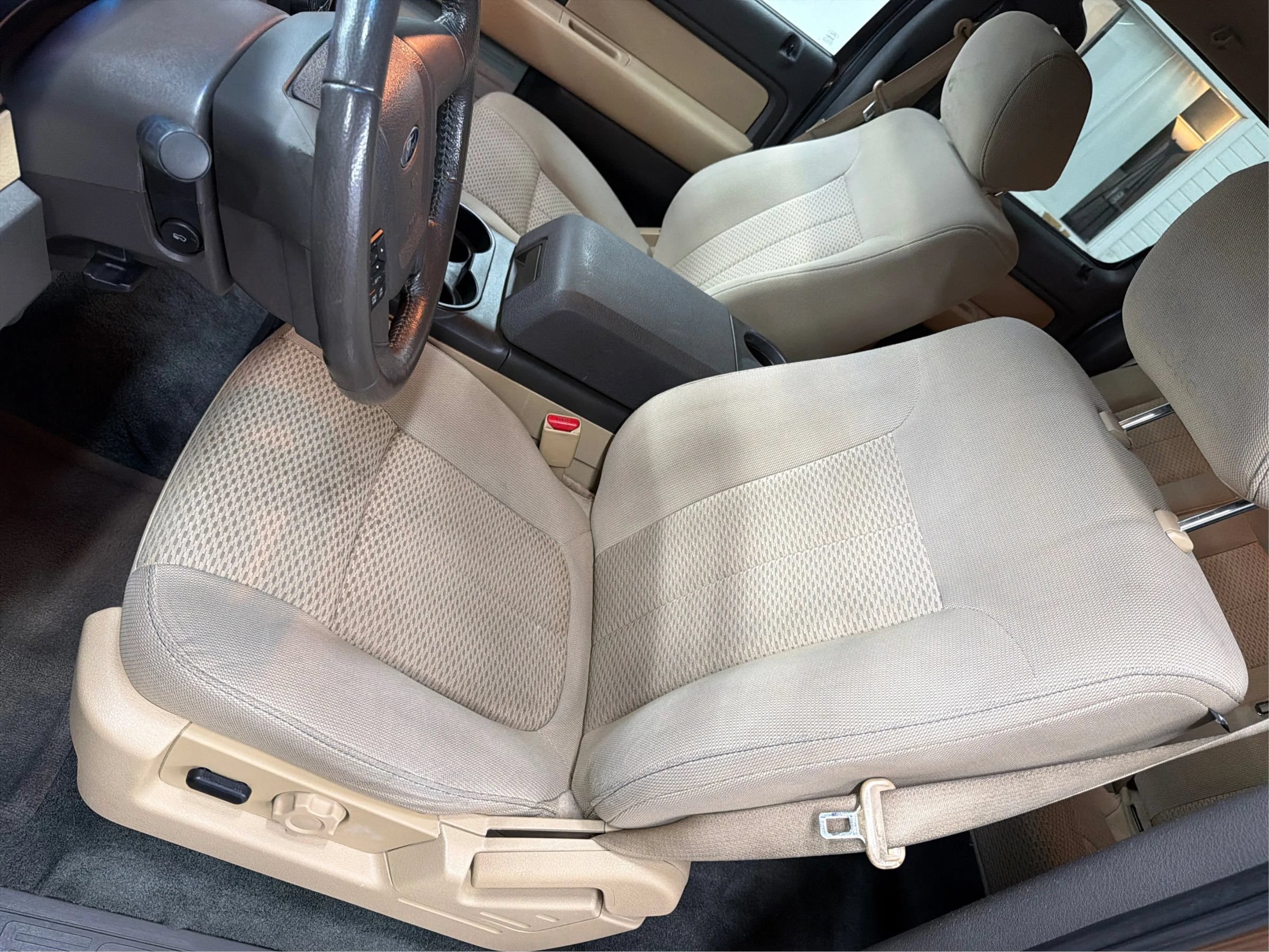 Used 2012 Ford F150 XLT w/ XLT Chrome Pkg RWD image 15
