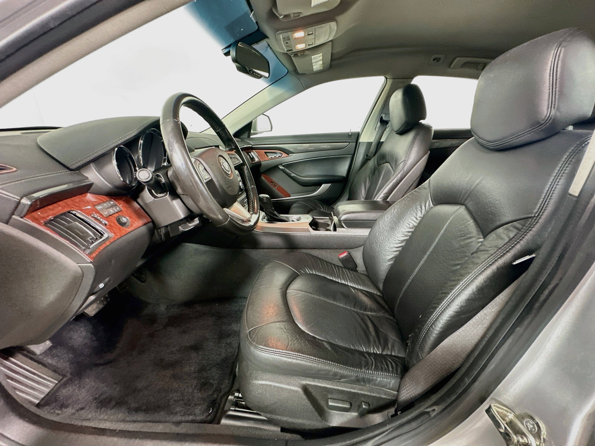 Used 2010 Cadillac CTS Wagon RWD image 13