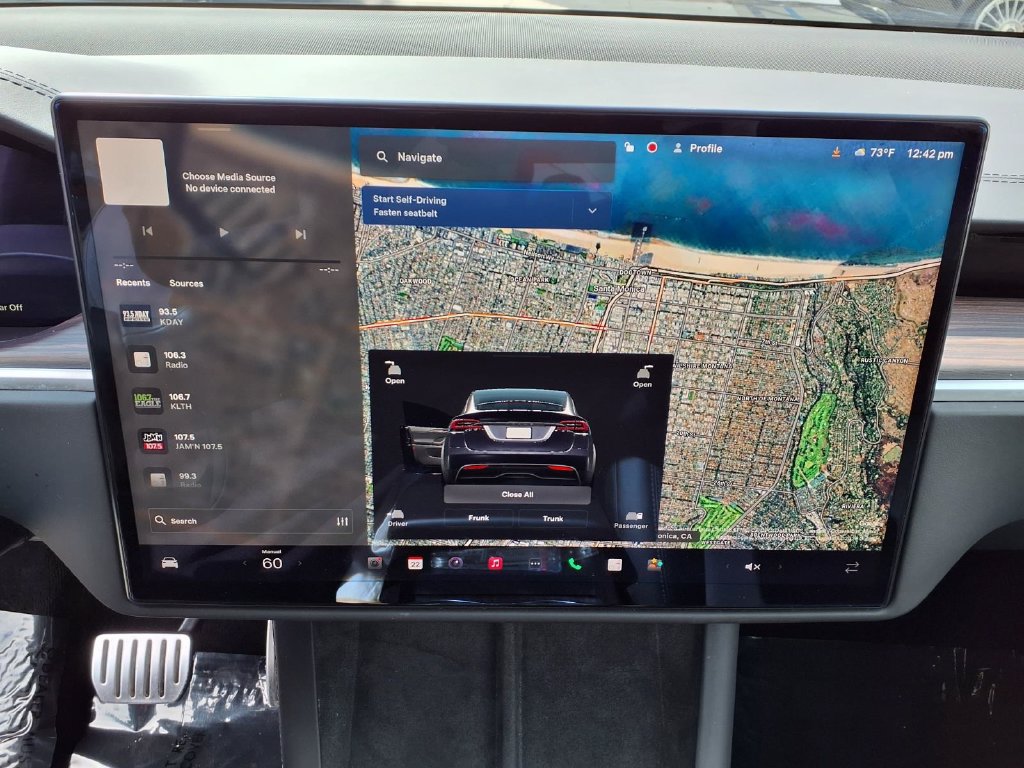 Used 2024 Tesla Model X AWD/4WD image 5