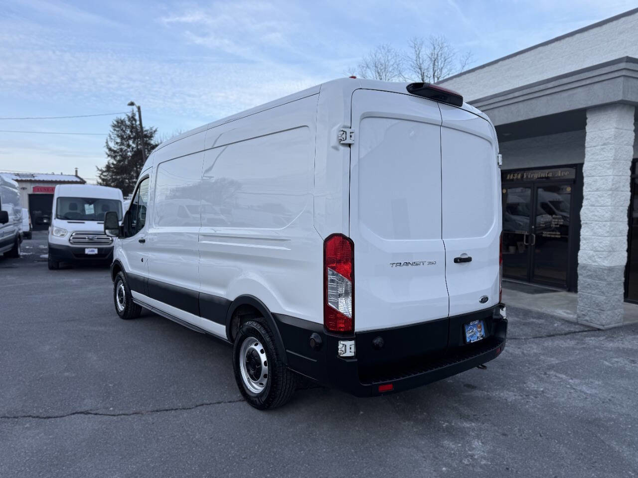 Used 2019 Ford Transit 350 148 Medium Roof RWD image 2