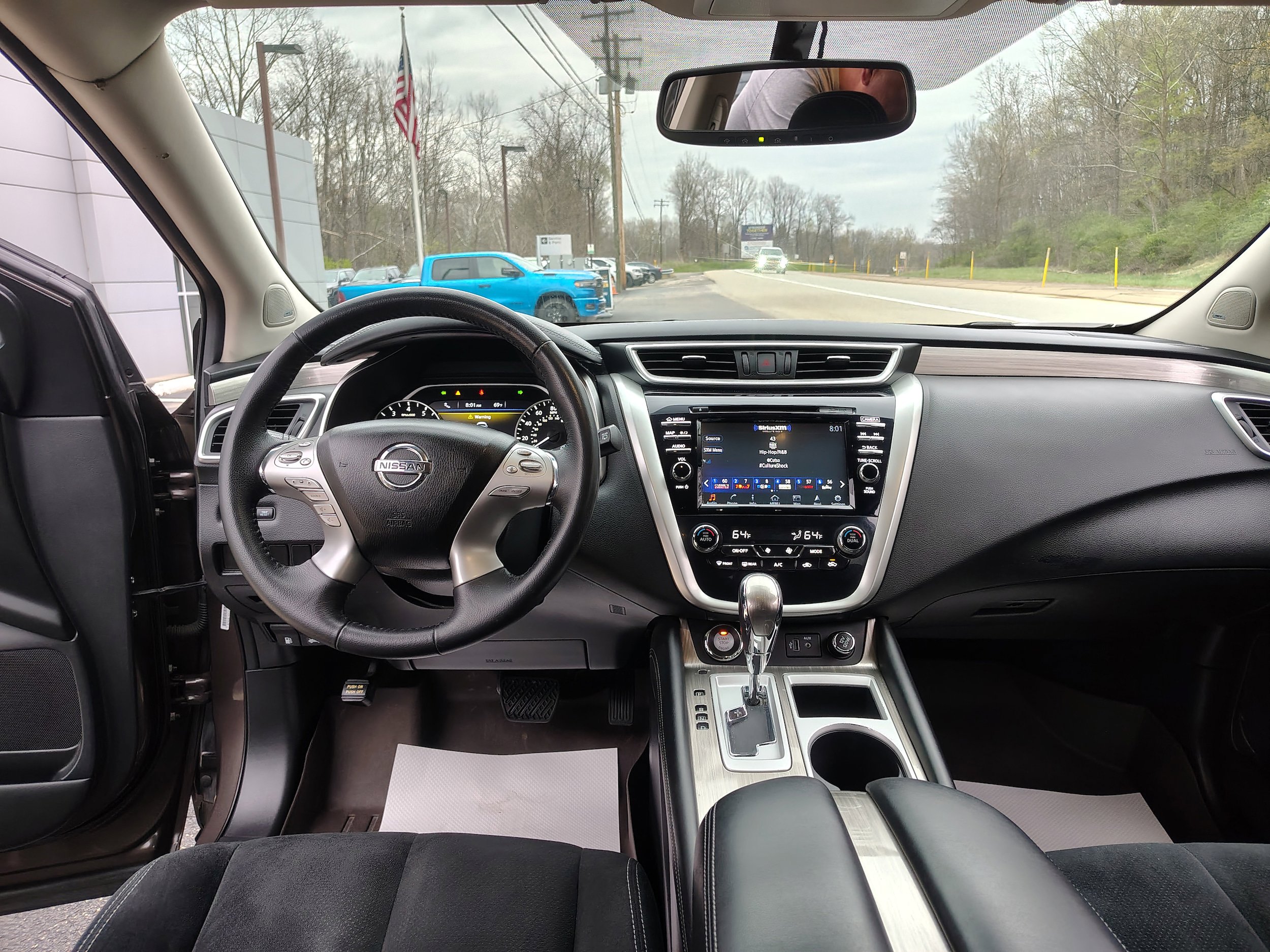Used 2018 Nissan Murano SV w/ Premium Package image 23