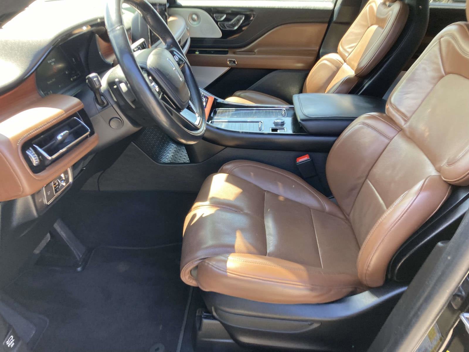 Used 2022 Lincoln Aviator Reserve w/ Equipment Group 201A RWD image 22
