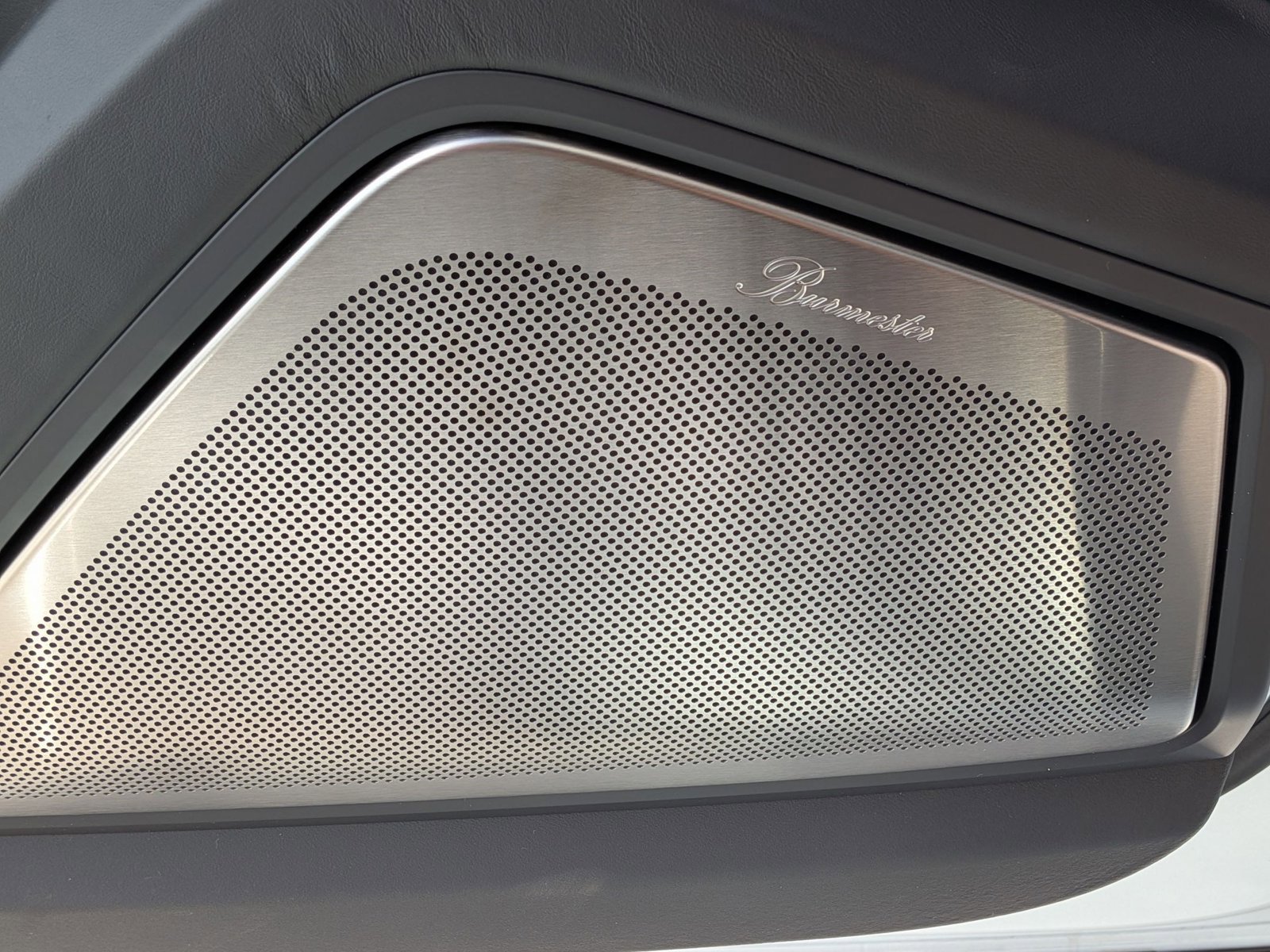 New 2026 Porsche Cayenne Turbo image 14