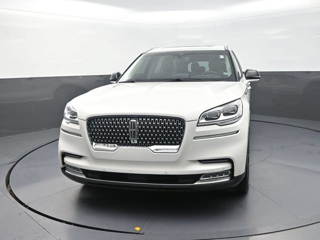 Used 2020 Lincoln Aviator Reserve w/ Equipment Group 202A AWD/4WD image 2