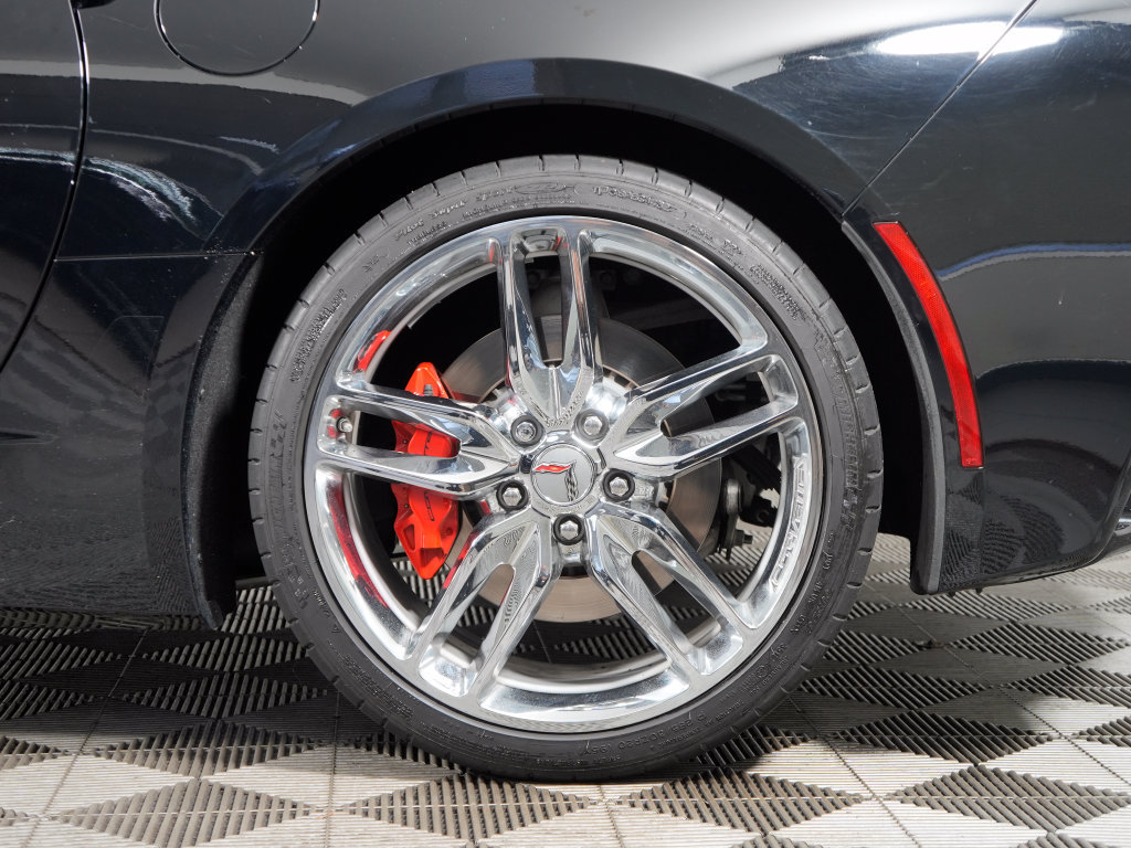 Used 2017 Chevrolet Corvette Stingray Coupe w/ 2LT Preferred Equipment Group RWD image 15