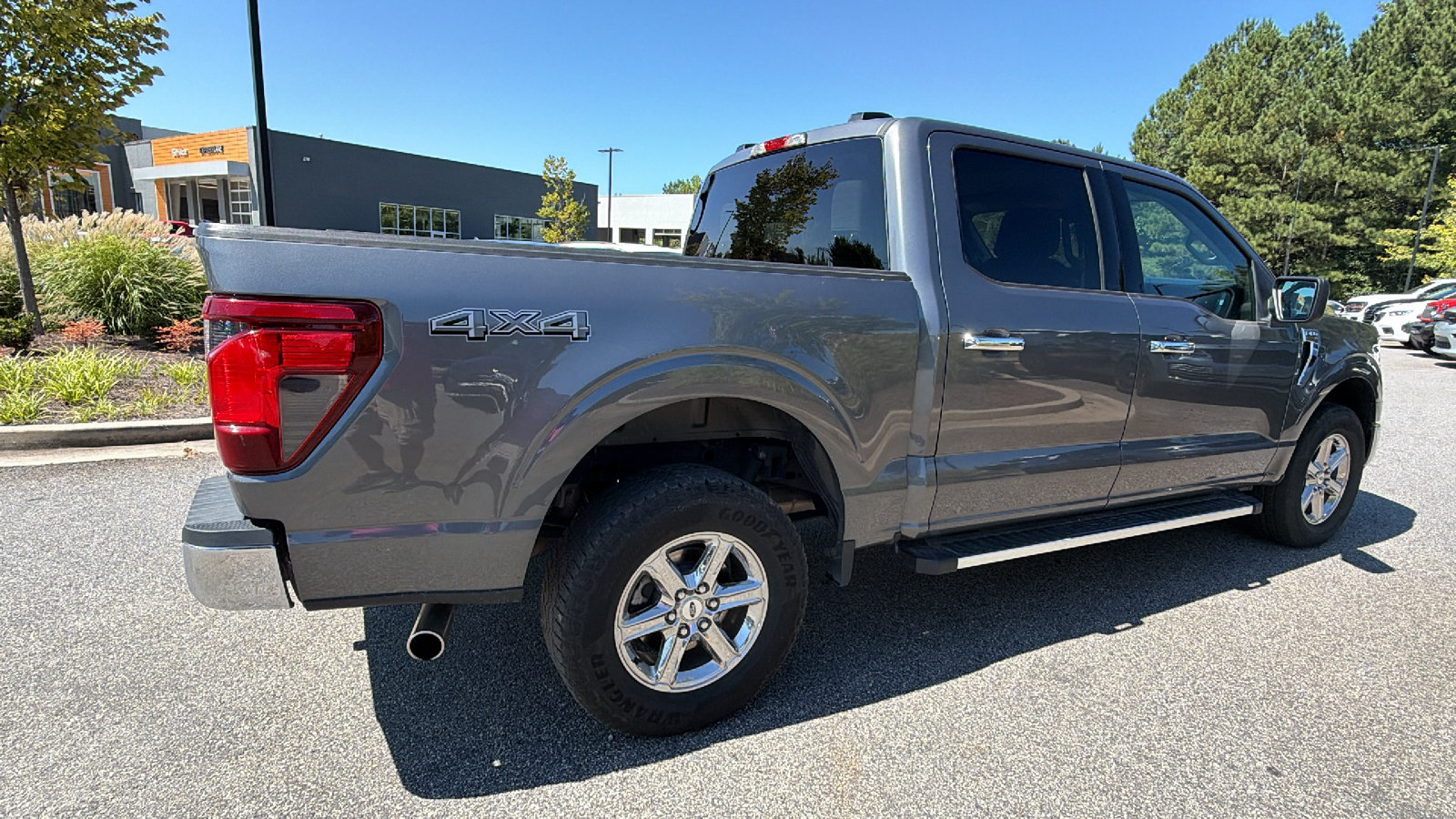 Used 2025 Ford F150 XLT w/ Equipment Group 301A Standard AWD/4WD image 8
