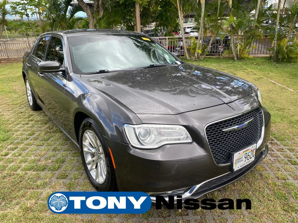 Used 2020 Chrysler 300 Touring L w/ Value Package