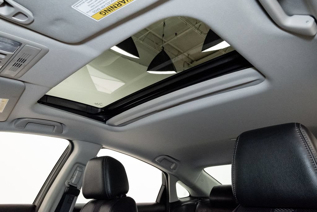 Used 2019 Honda Civic Touring image 11