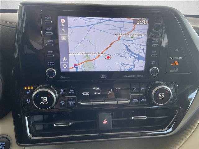 Used 2020 Toyota Highlander Limited image 15